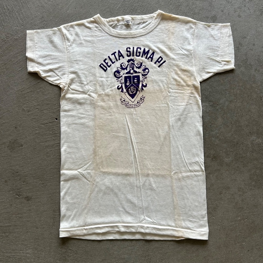 Vintage 40s 50s‎ Delta Sigma Pi Shirt Size Medium White Fraternity Flock Print
